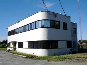 KRE Radio Building (2006 Photo)