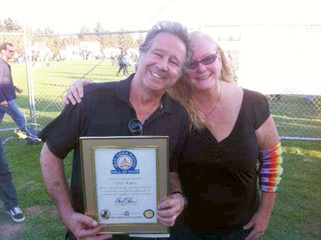 Greg Kihn and Laurie Roberts (Photo)