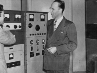 KEEN co-founder George Snell with unidentified man